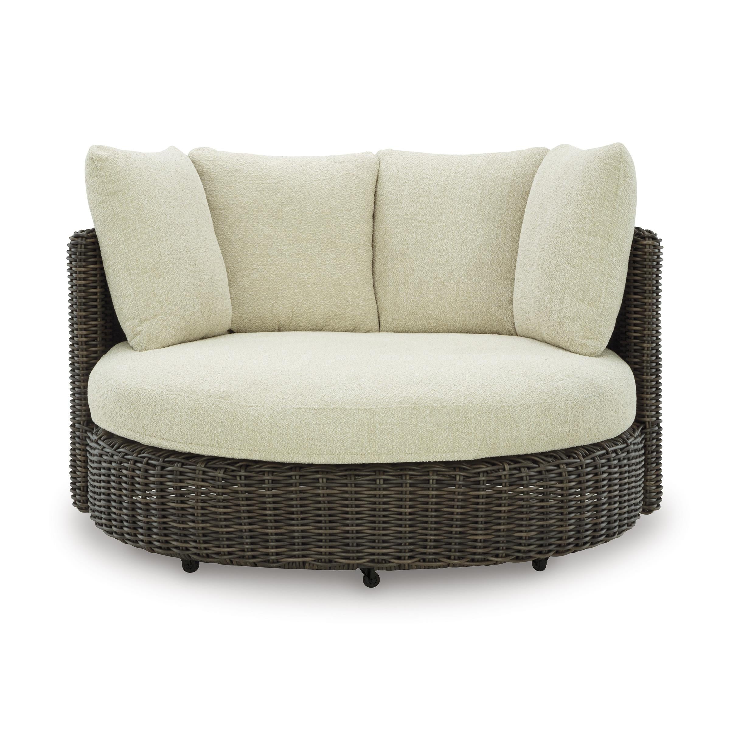 Diamond Modern Furniture Exclusive Design Outdoor Seating Lounge Chairs P711-810 IMAGE 2