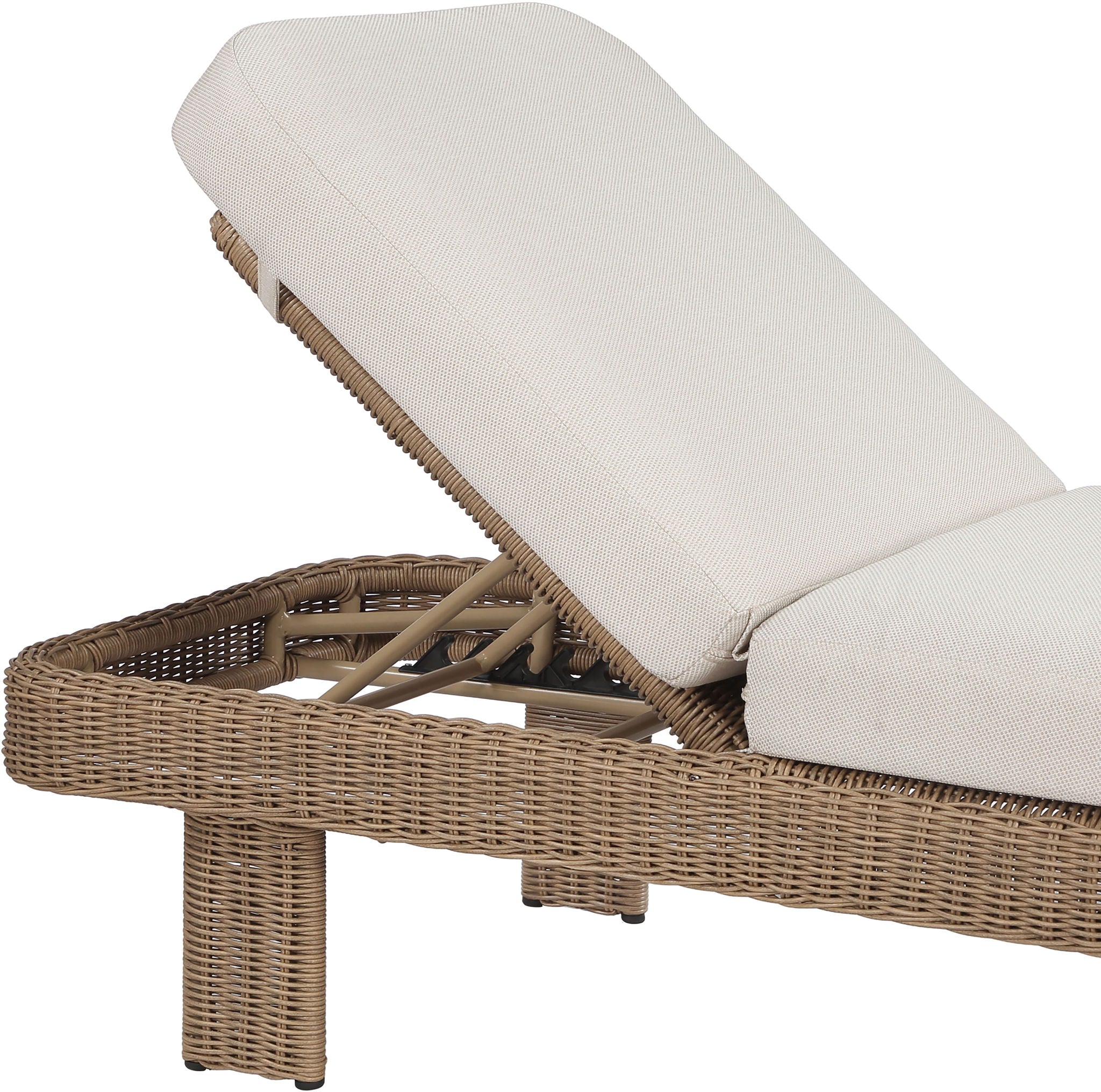 Sandbay - Olefin Water Resistant Fabric And Wicker Outdoor Patio Lounge Chair