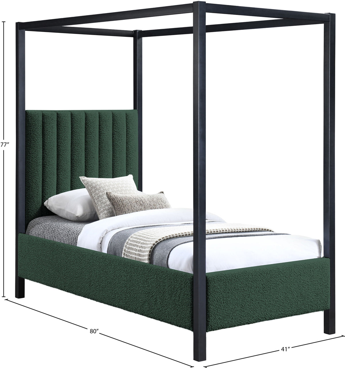 Kelly - Bed