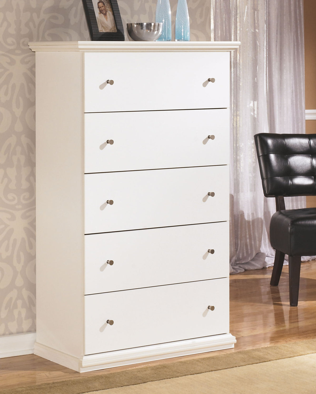 Bostwick Shoals - Five Drawer Chest - White