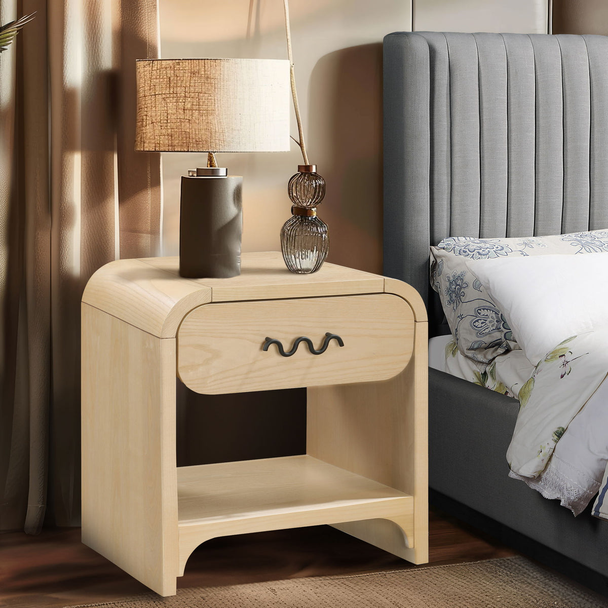 Hayes - Night Stand / Side Table