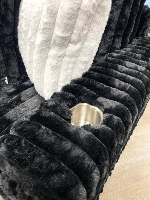 9600 - Black Sectional (Clearance)