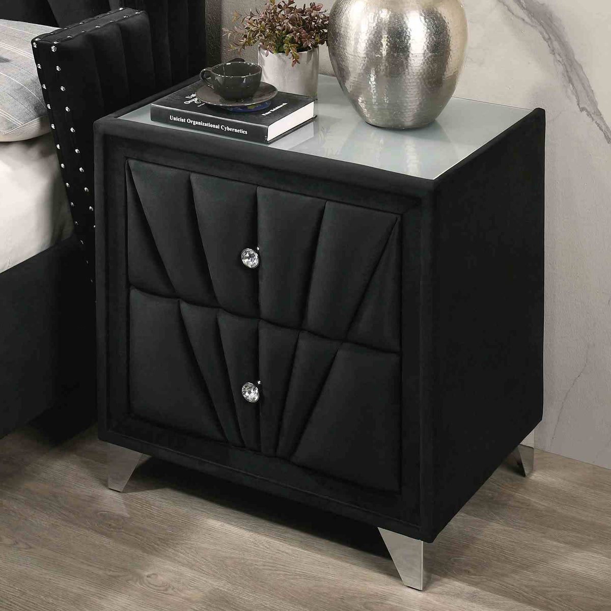 Carissa Black 5-Piece Queen Bedroom Set