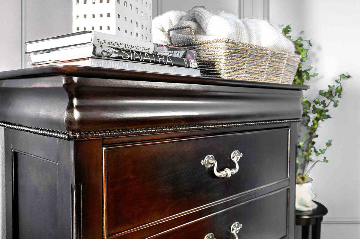 Mandura Cherry 5-Piece Queen Bedroom Set