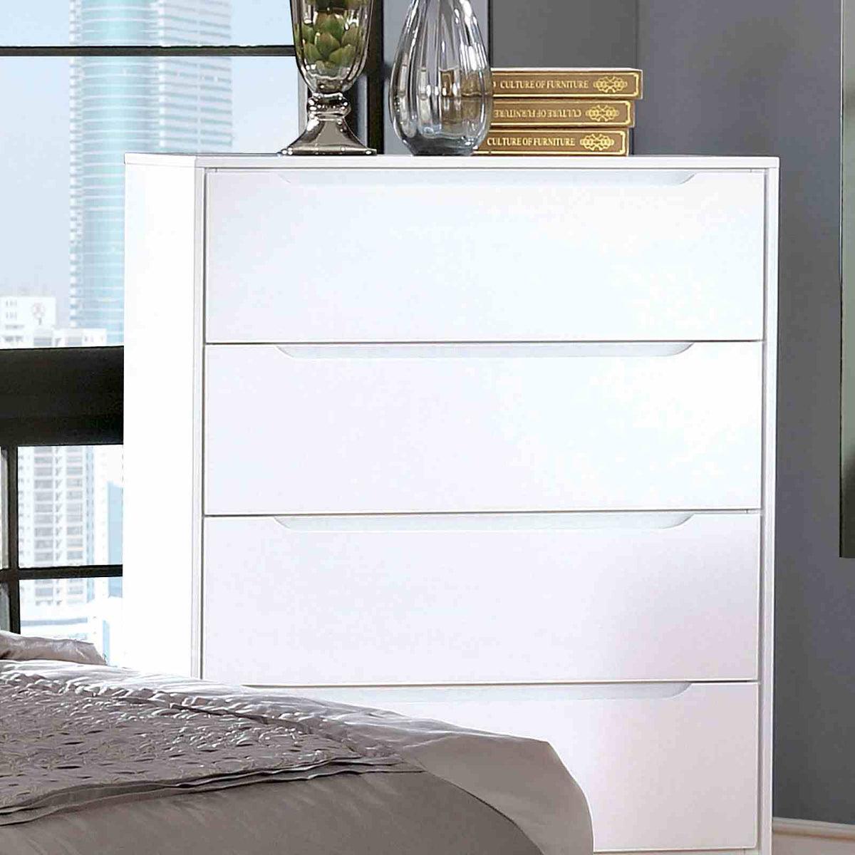 Lennart White 5-Piece Queen Bedroom Set