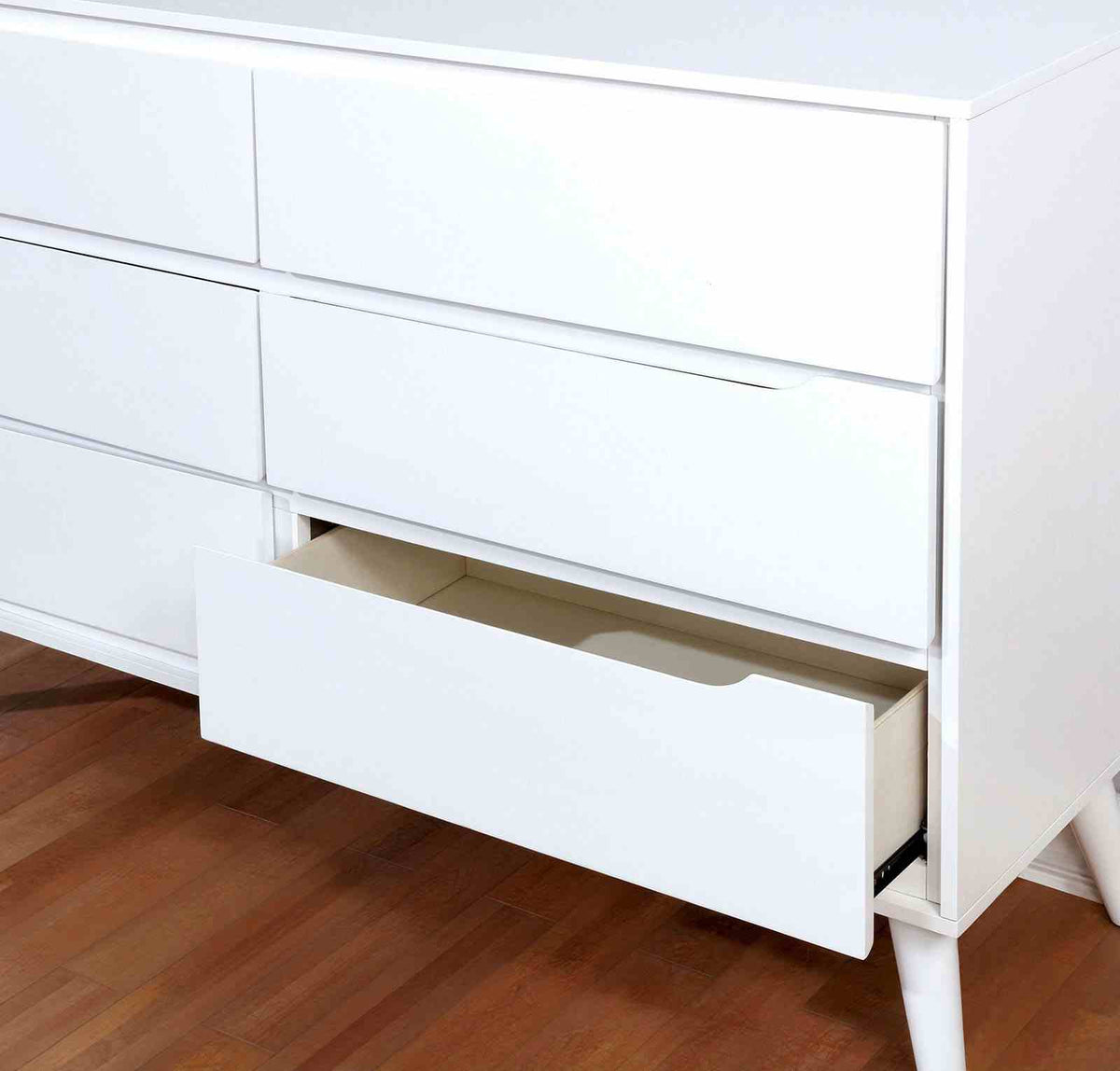 Lennart White Dresser