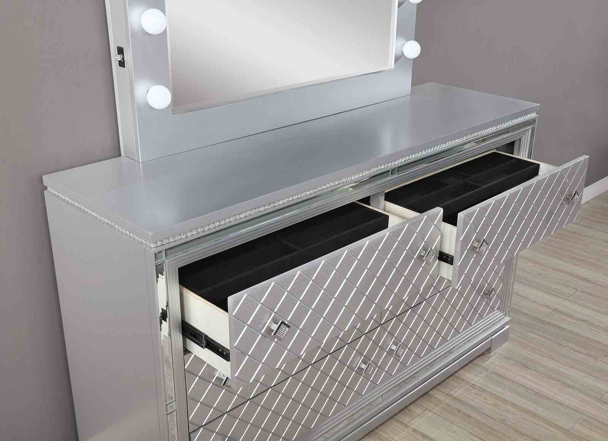 Belleterre Silver 5-Piece Queen Bedroom Set