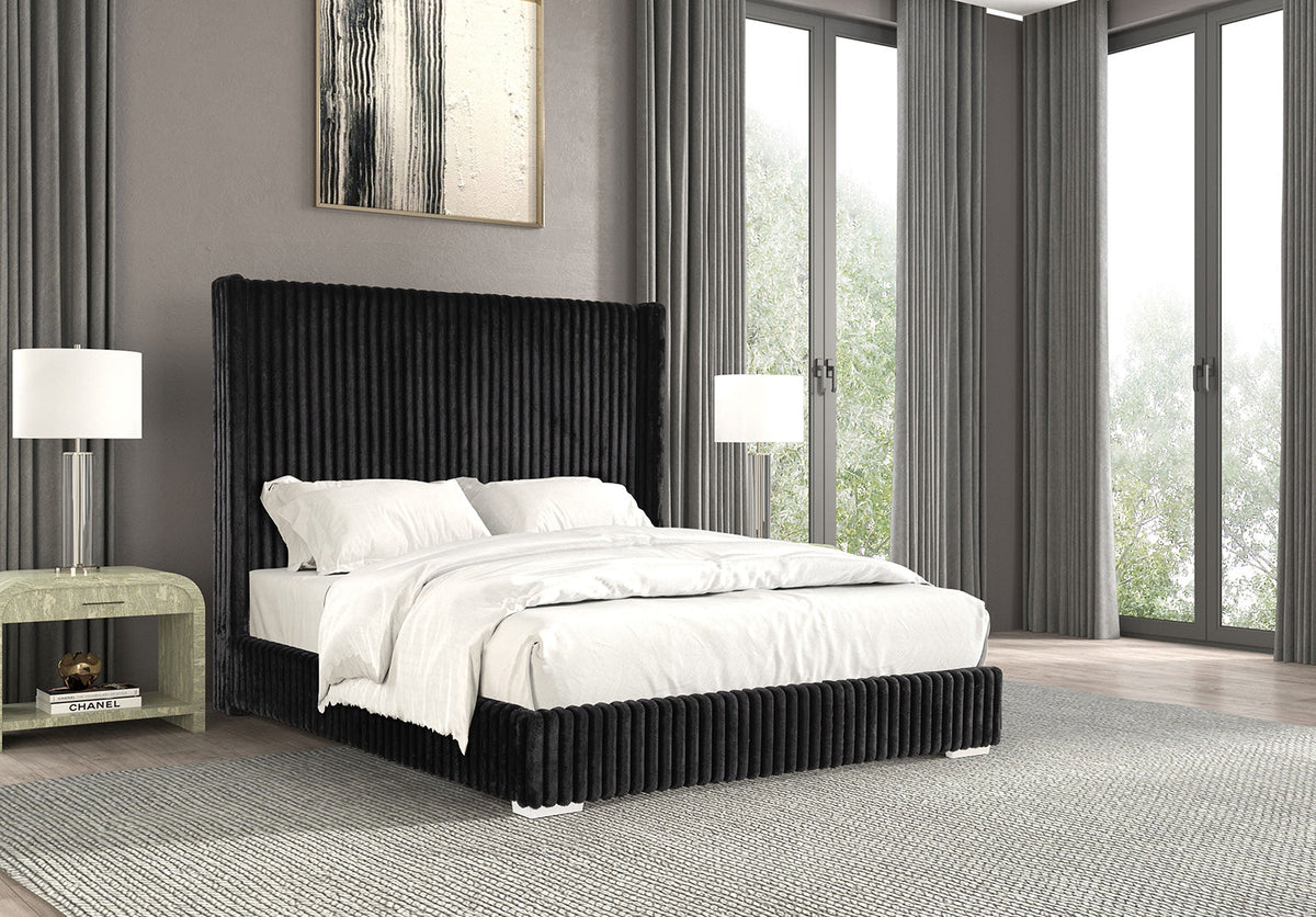 Cadwell Black Full Bed