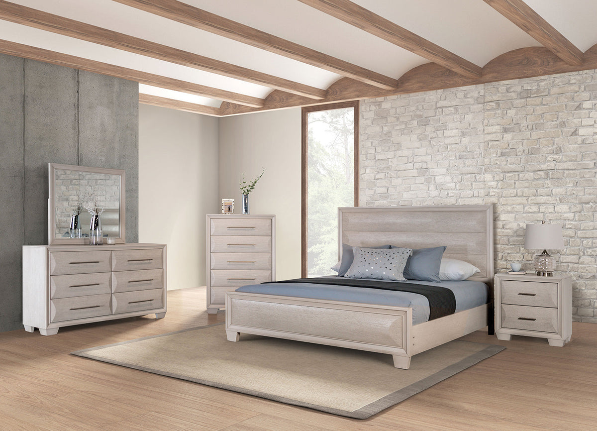 Chemnitz White Oak Transitional Bedroom Set