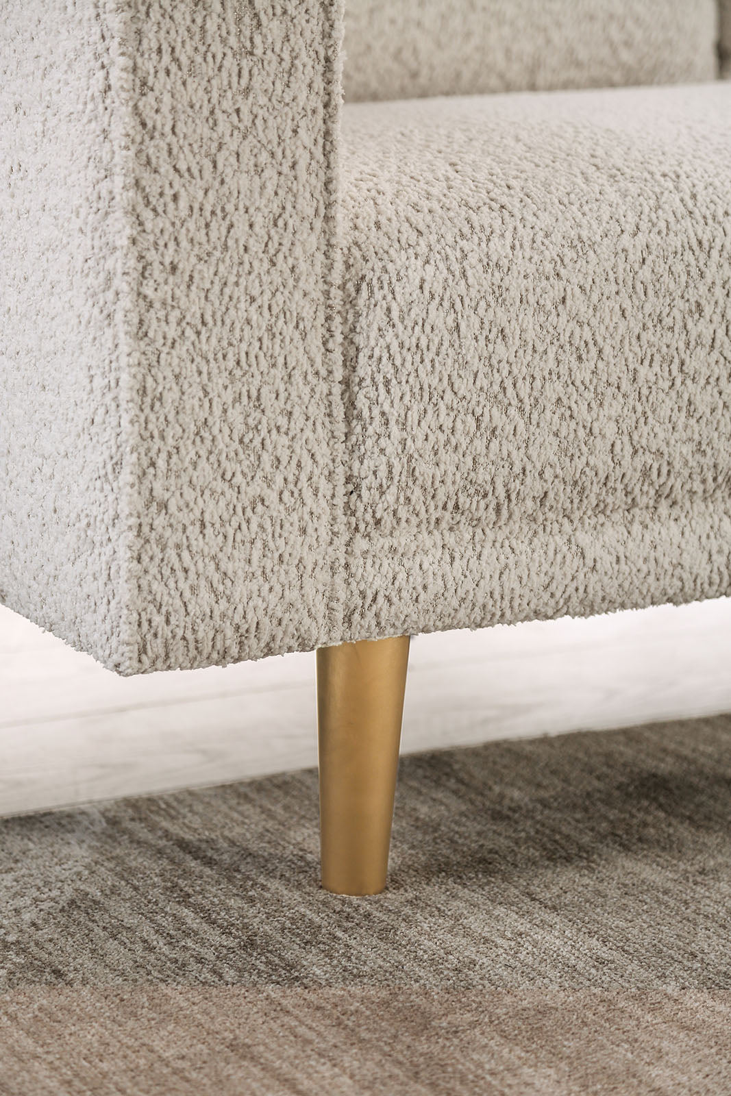 Elverum Off-White Loveseat