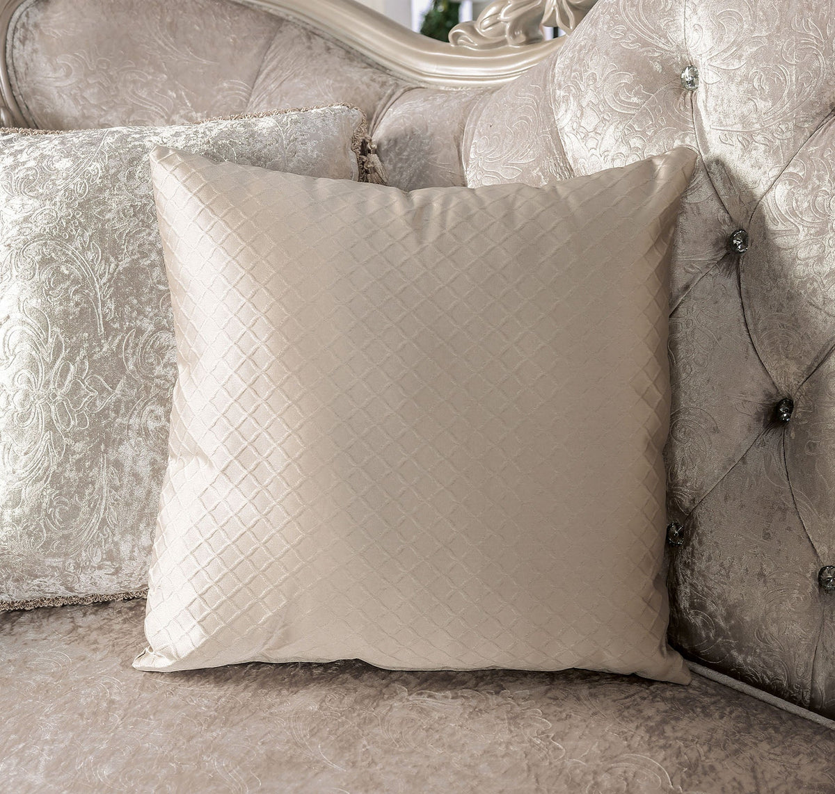 Acapulco Off-White Loveseat