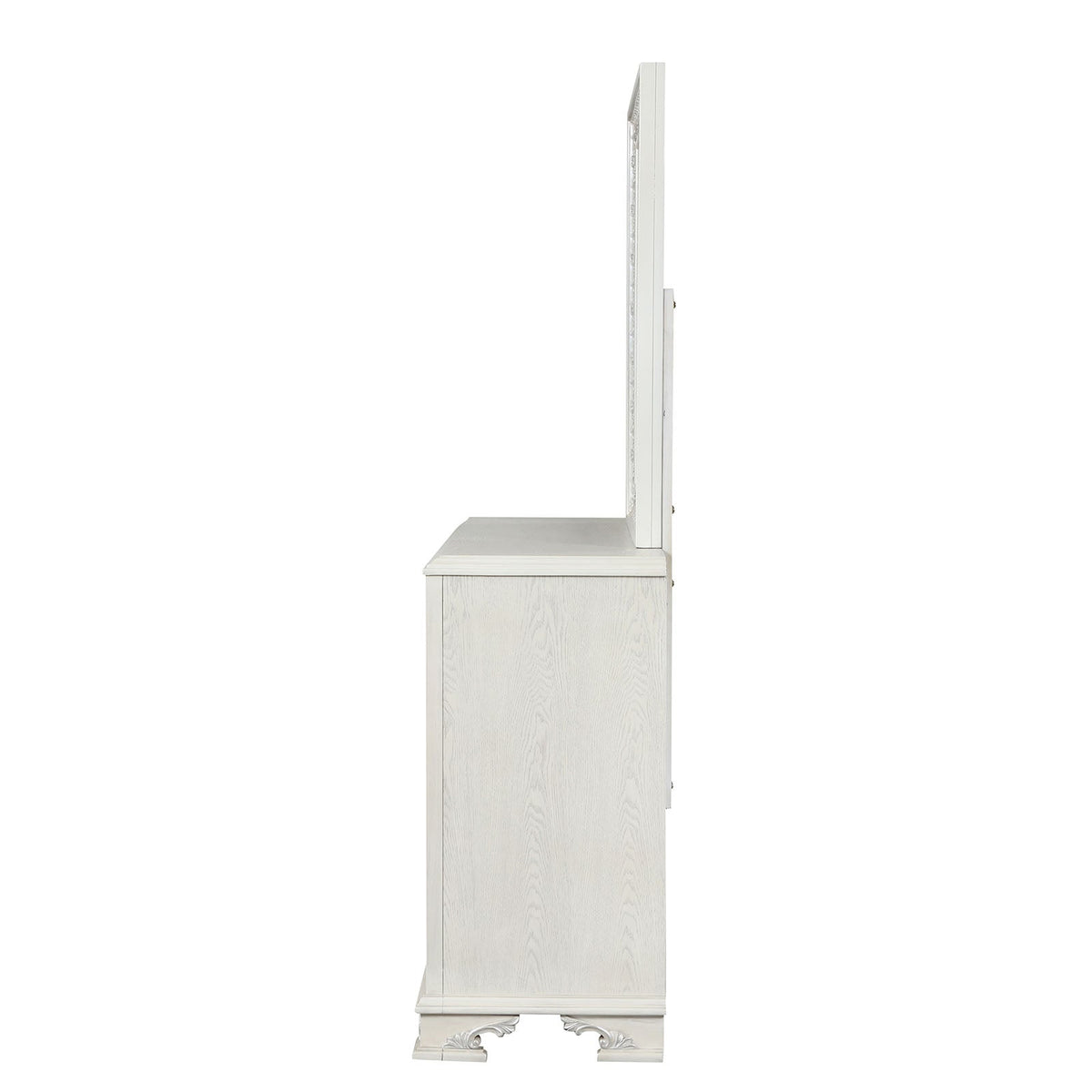Stella Mia Creamy White Dresser w/Jewelry Box