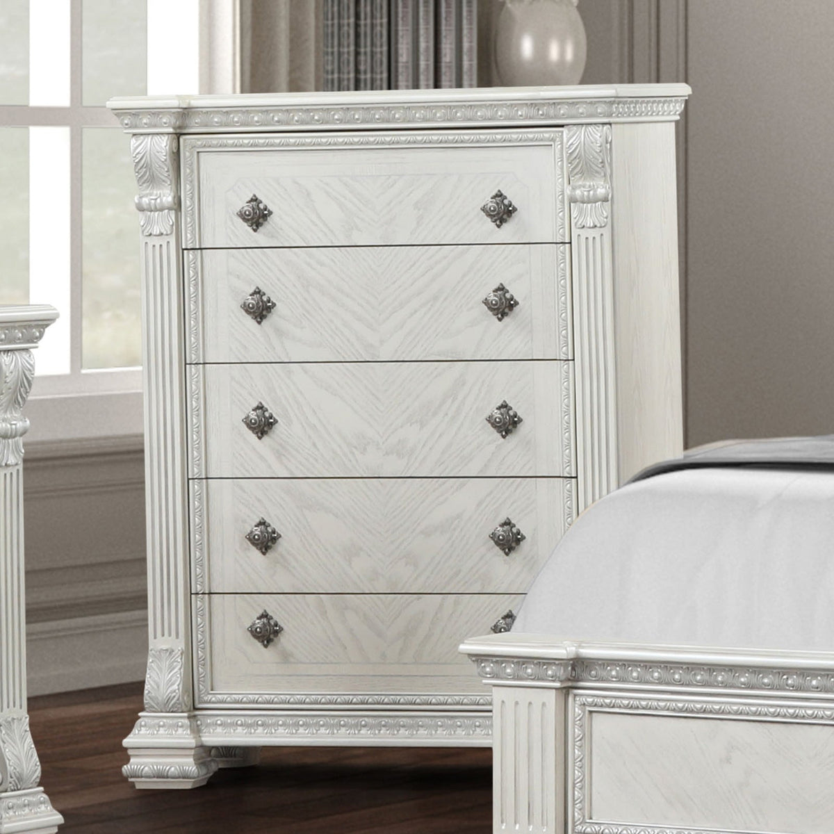 Promenade Wire Brushed White Traditional Bedroom Set