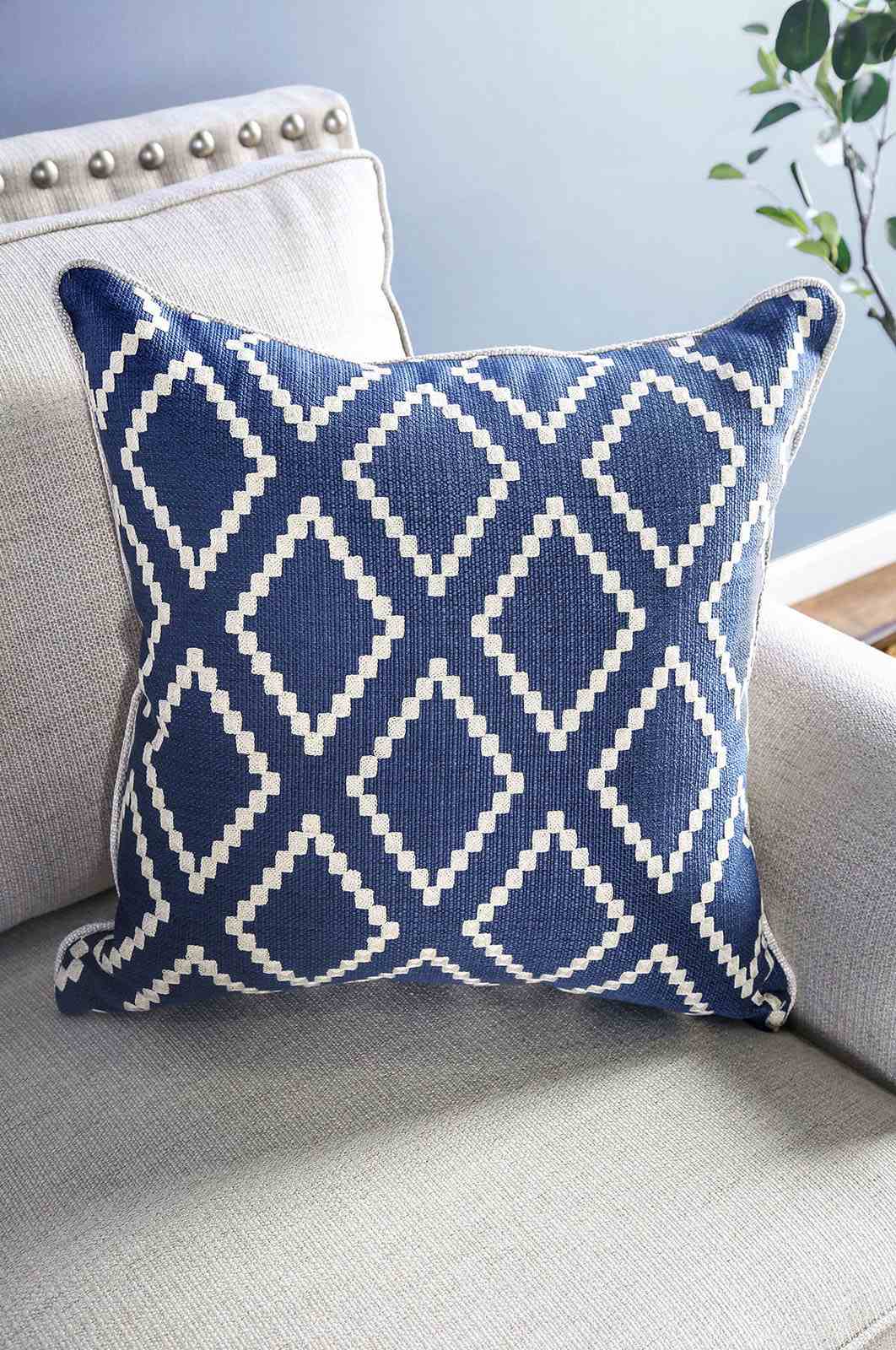 Giovanni Beige/Blue Sofa