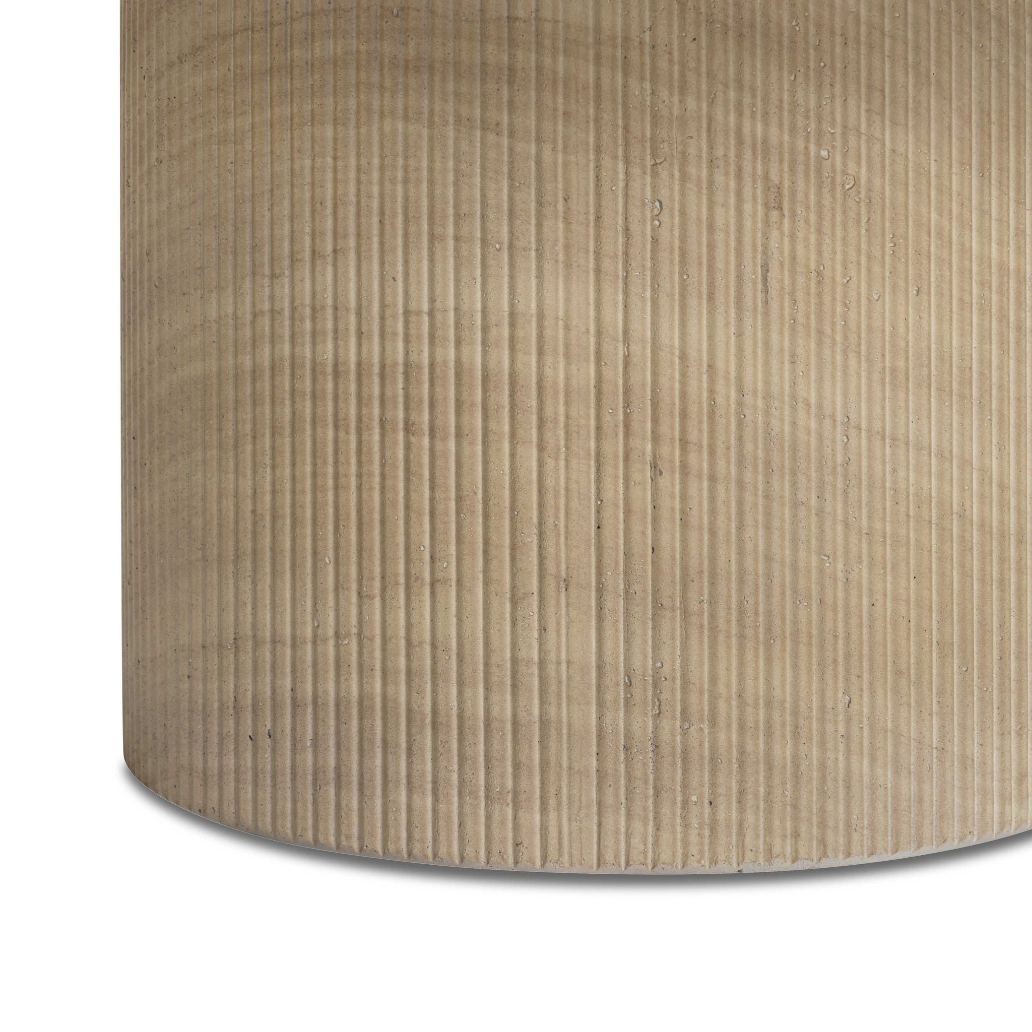 Darcy - Table