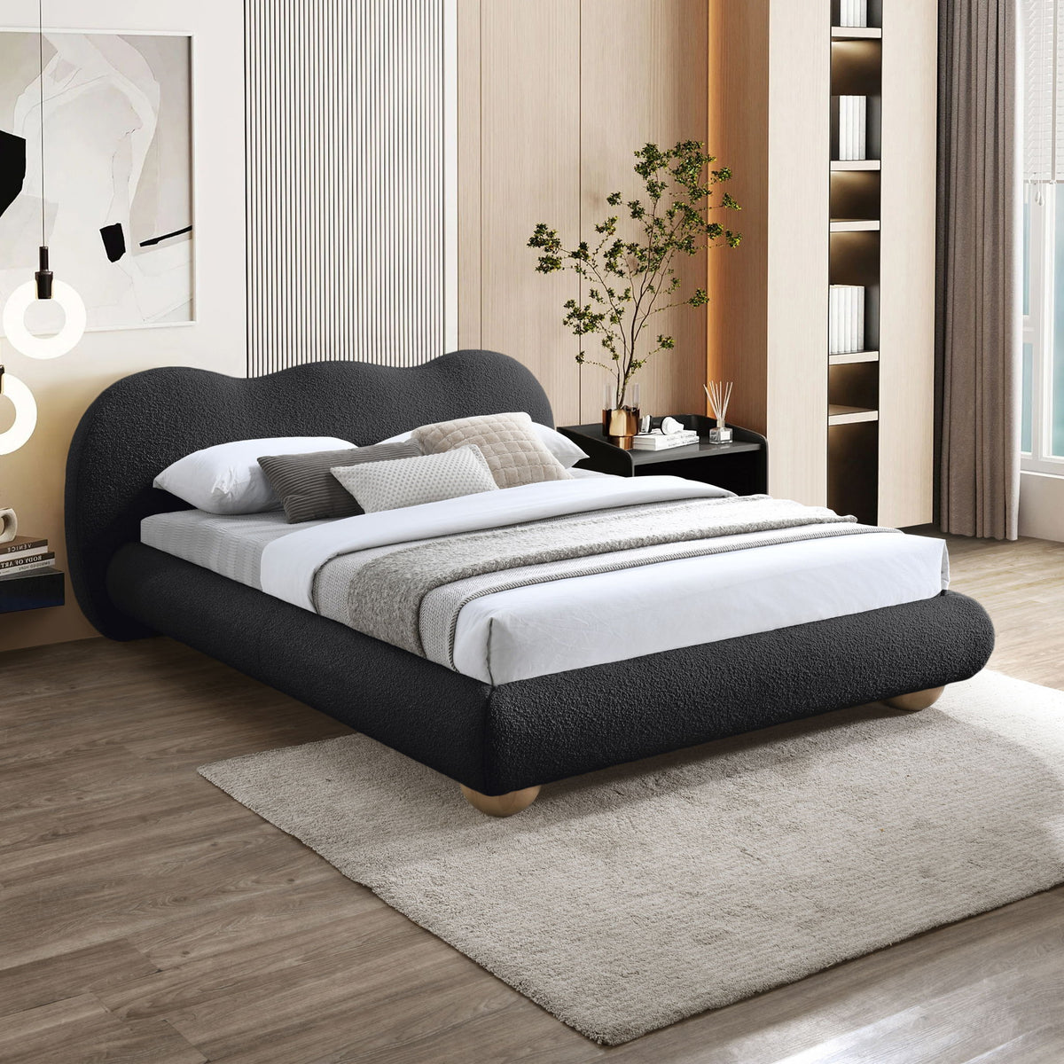 Hyde - Bed