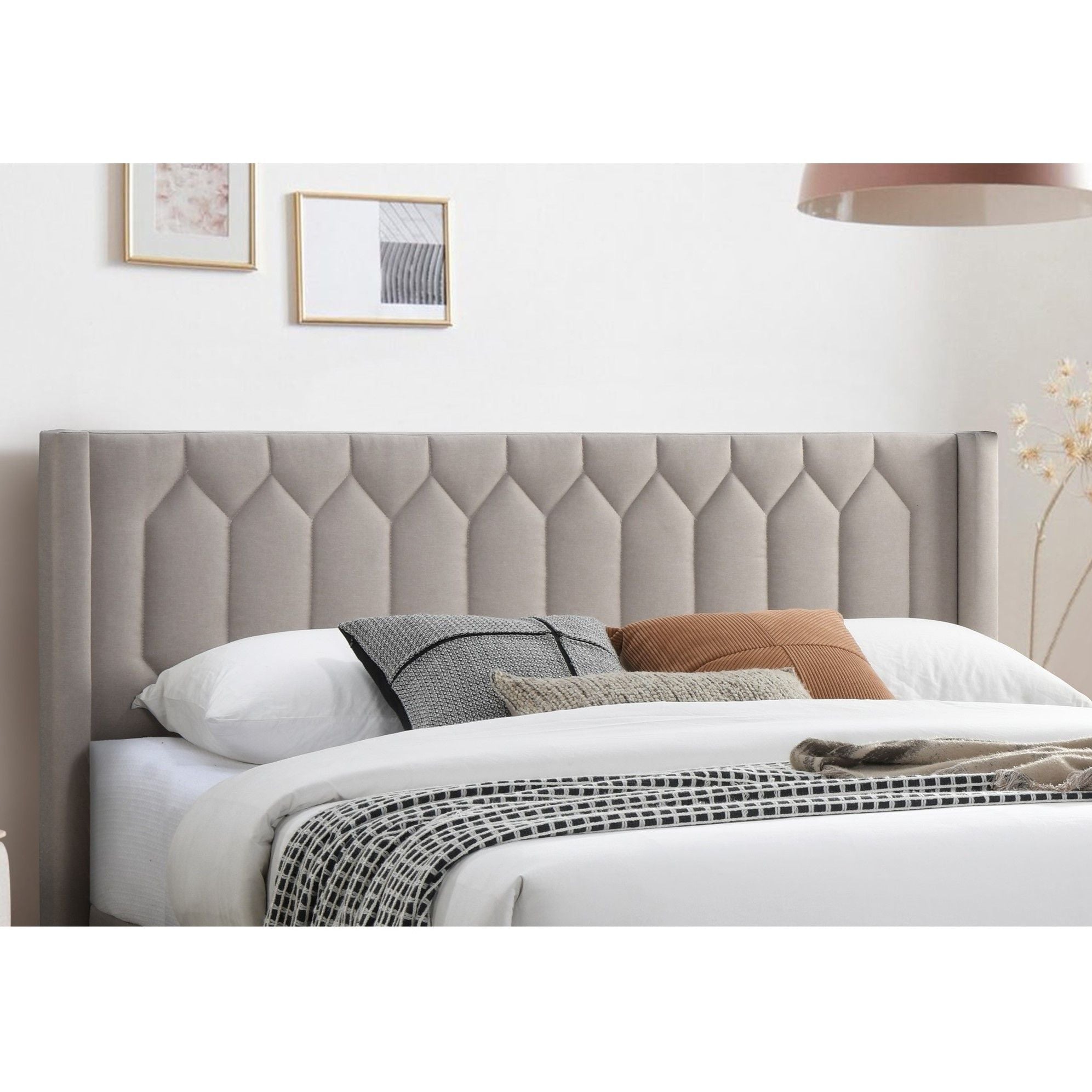 Platform Bed With Diamond Tufted Headboard