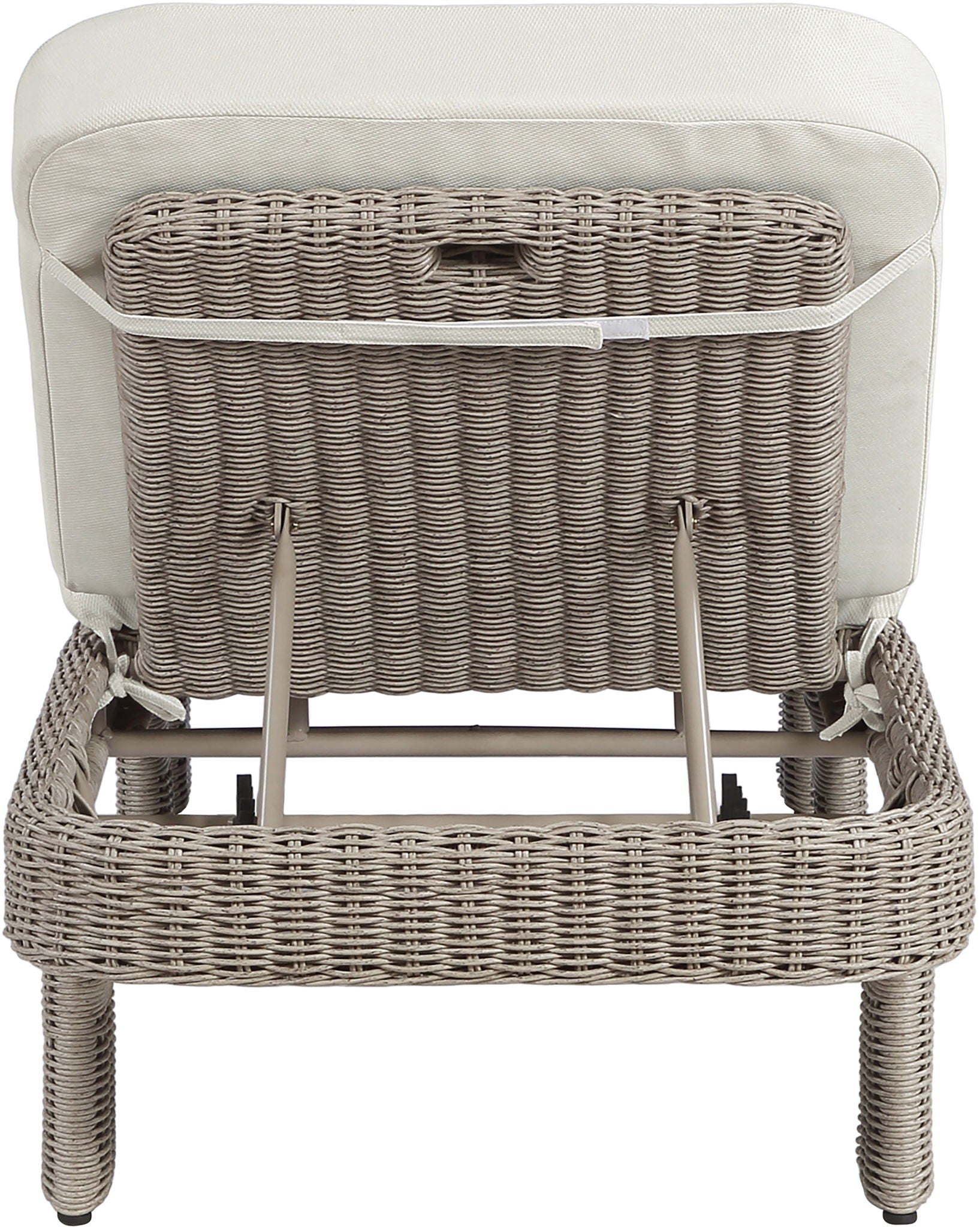 Sandbay - Olefin Water Resistant Fabric And Wicker Outdoor Patio Lounge Chair
