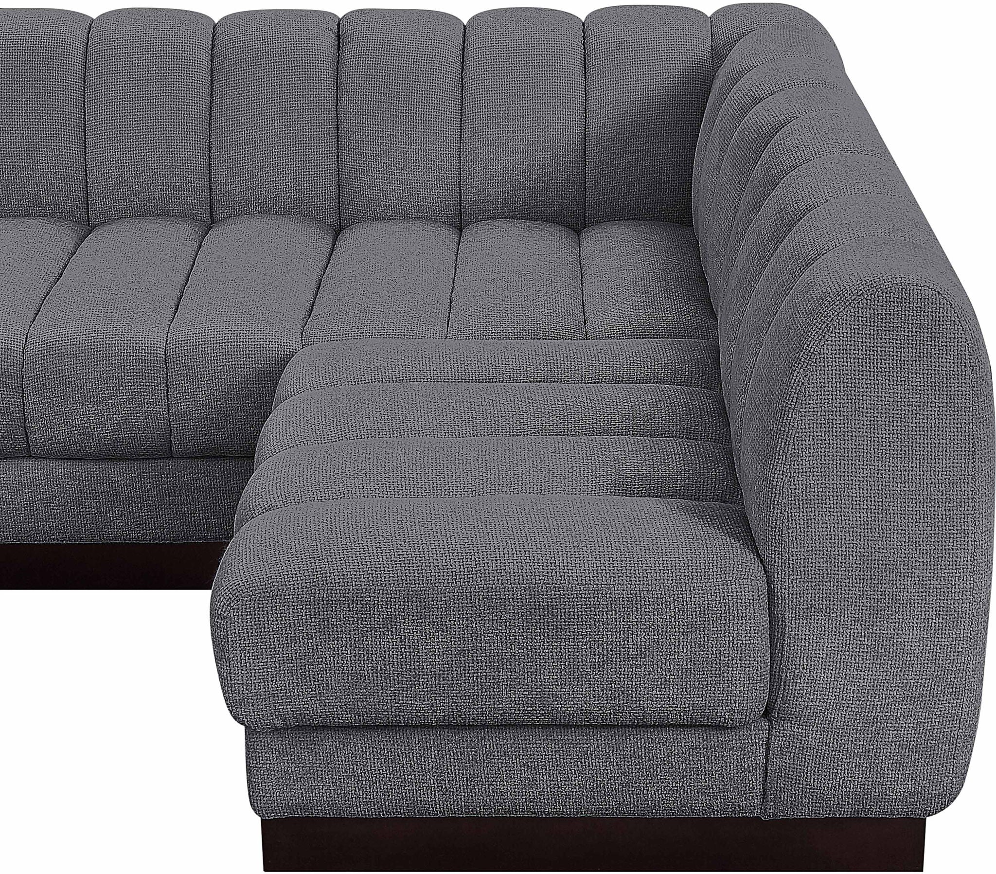 Quinn - 8 Piece Modular Sectional
