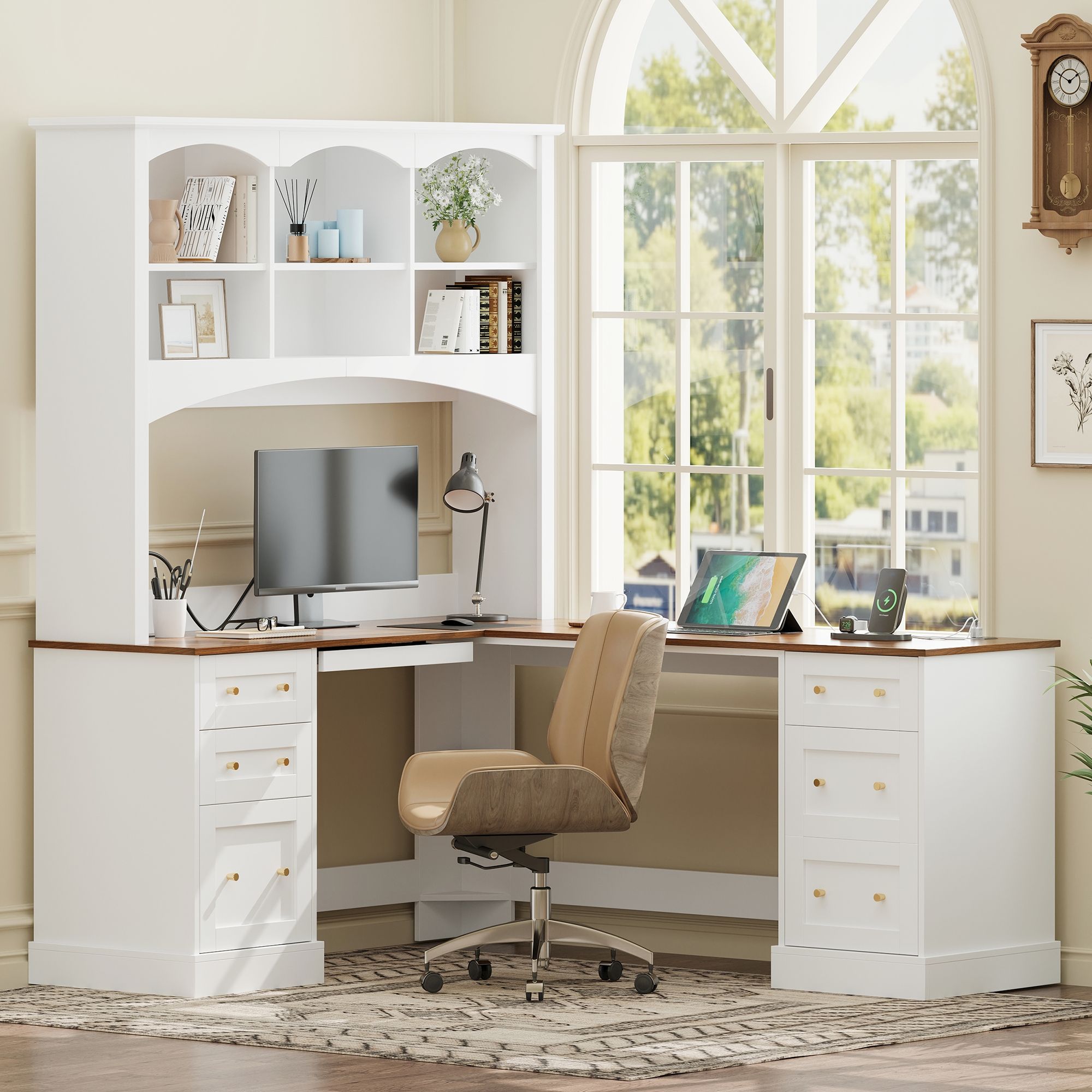 Space Saving L-Shaped Computer Desk With Keyboard Tray & Charging Stations