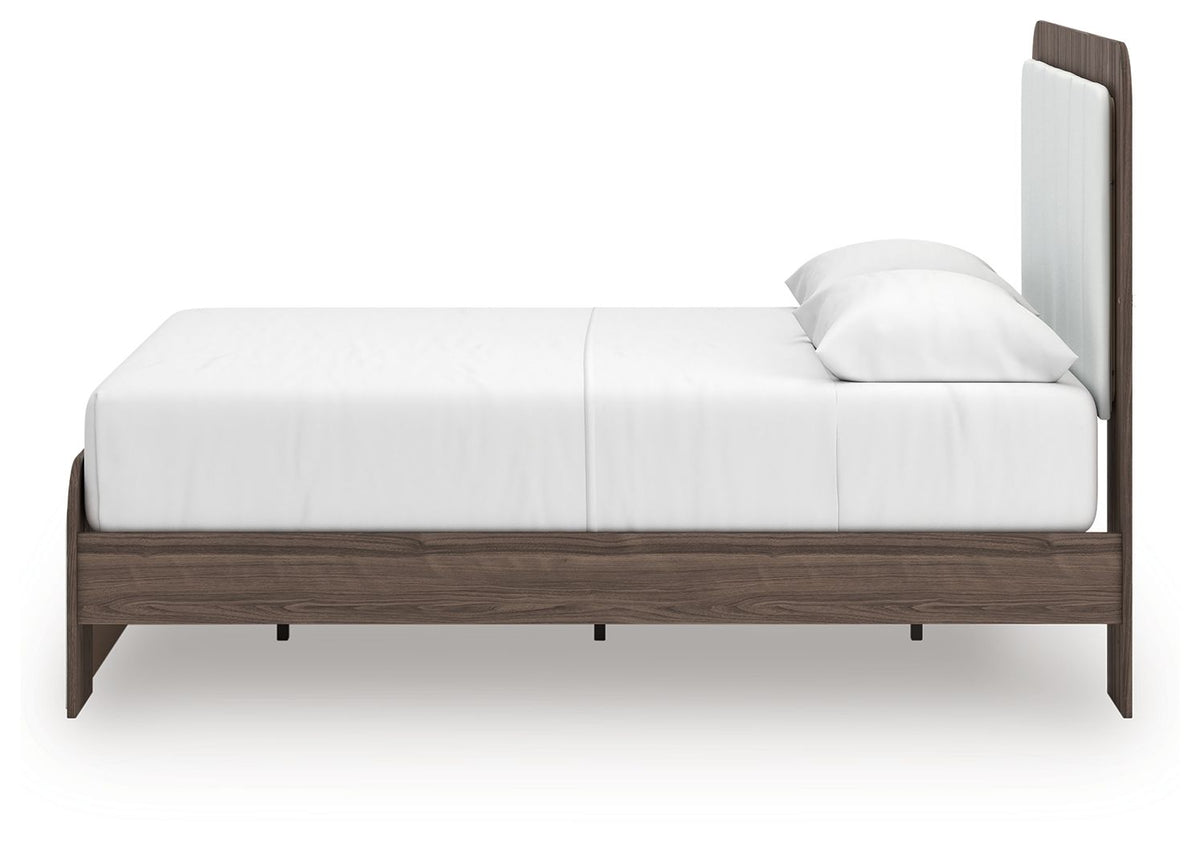 Kendanport - Upholstered Bed