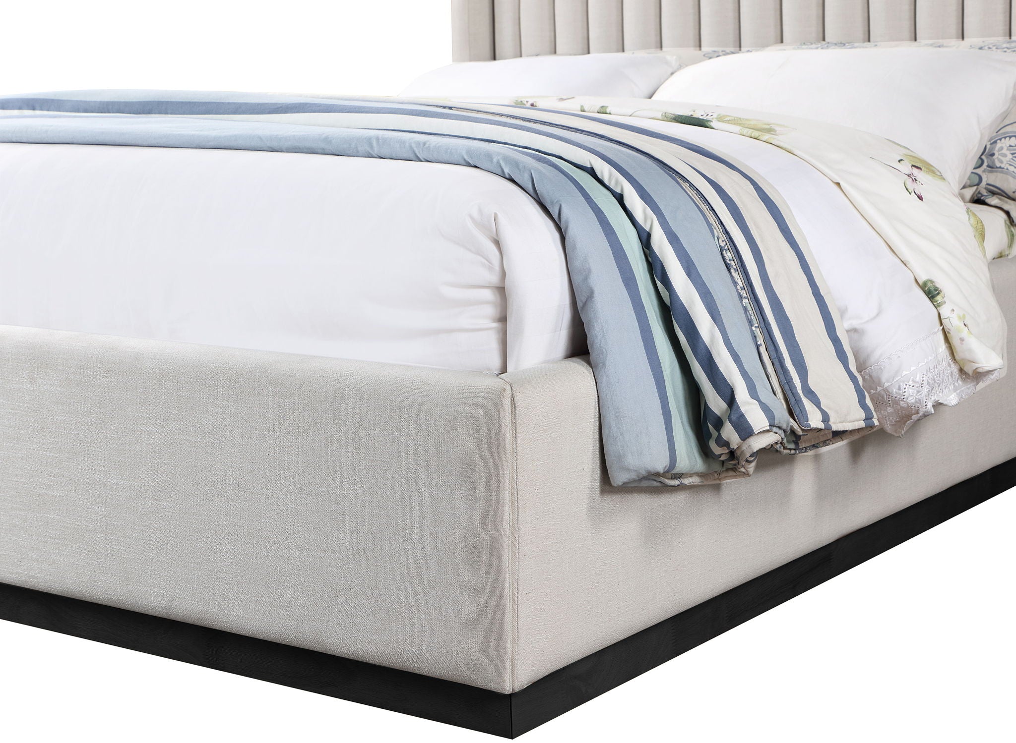 Logan - Bed