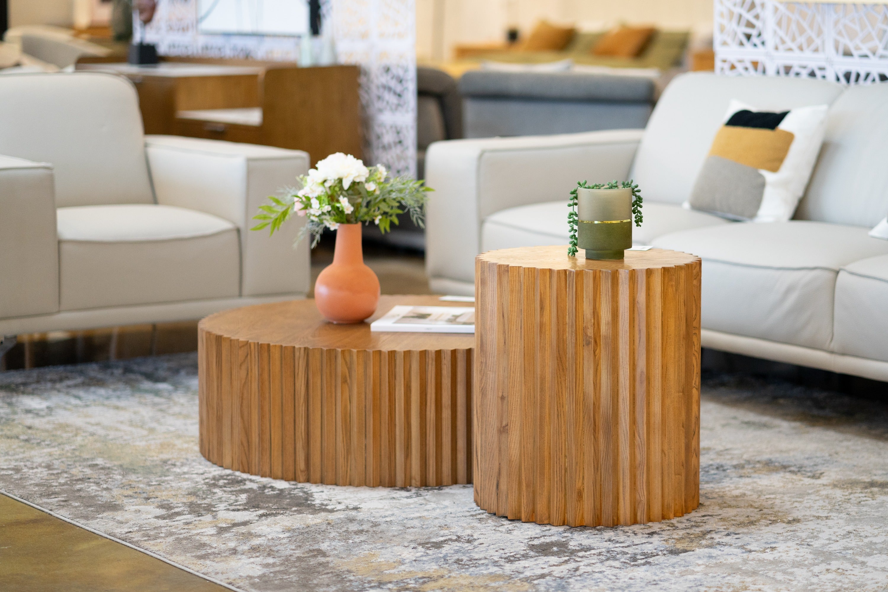 Modrest Espana - Modern Walnut Round End Table