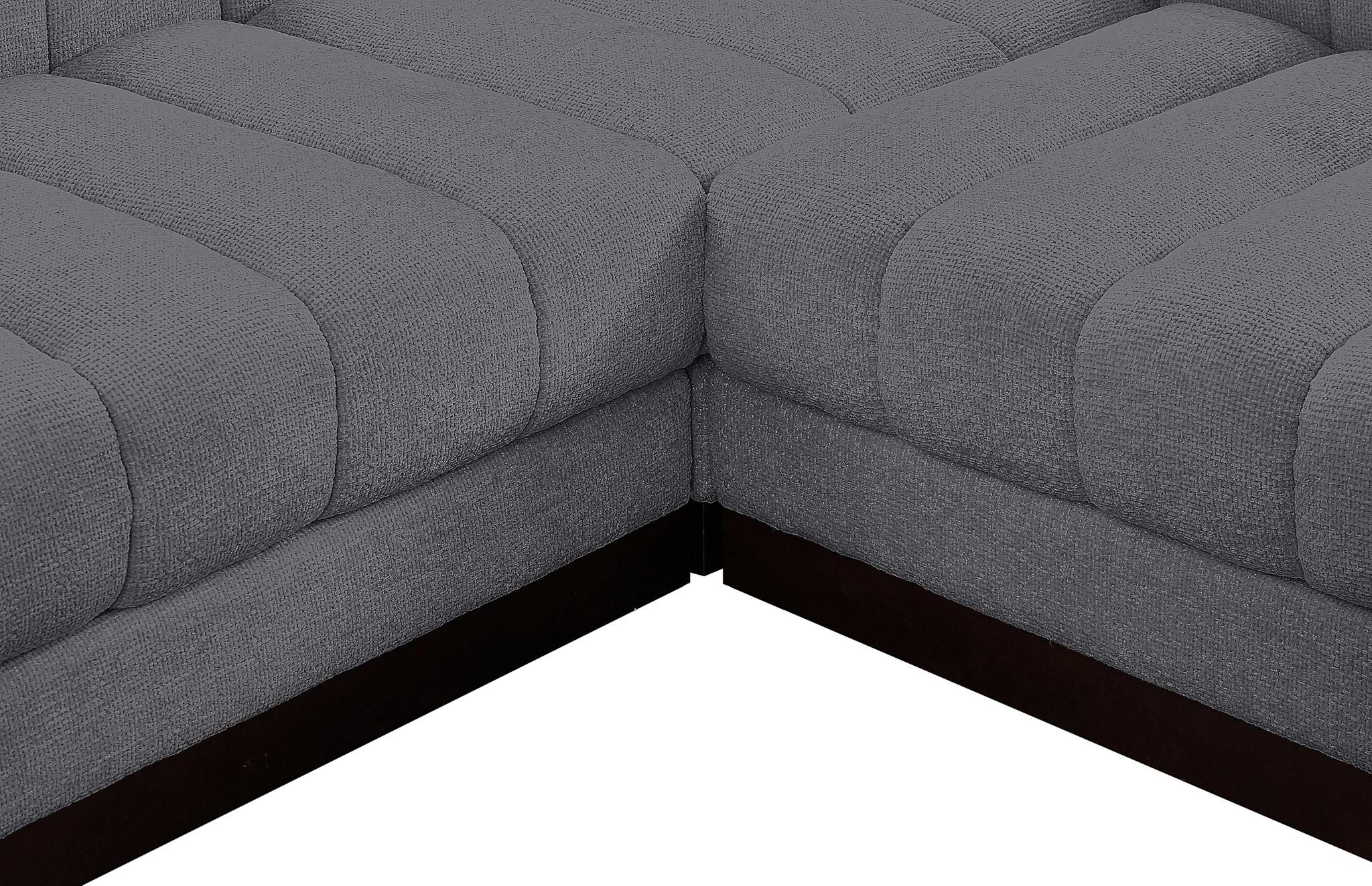 Quinn - 8 Piece Modular Sectional